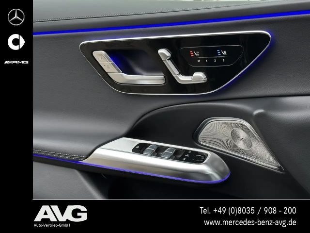 Mercedes-Benz E 200 EXCLUSIVE Premium Sedan