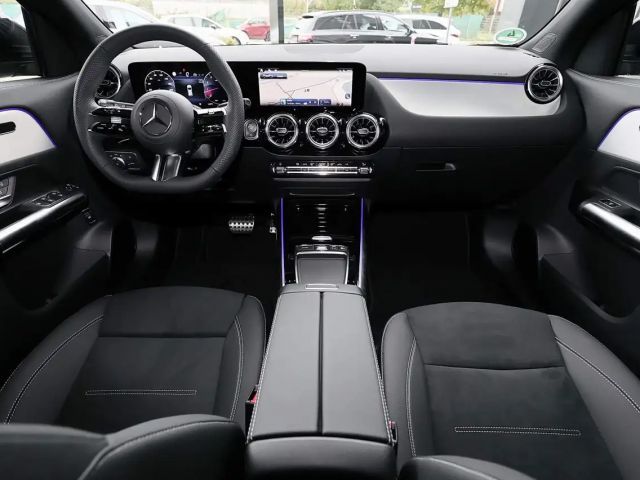 Mercedes-Benz GLA 220 4MATIC AMG Line