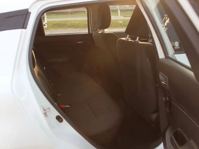 Suzuki Swift Clear DualJet Hybrid