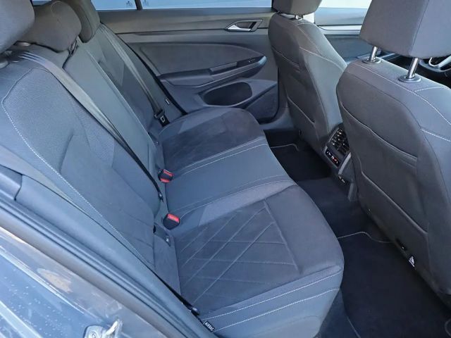 Volkswagen Golf DSG Style Variant