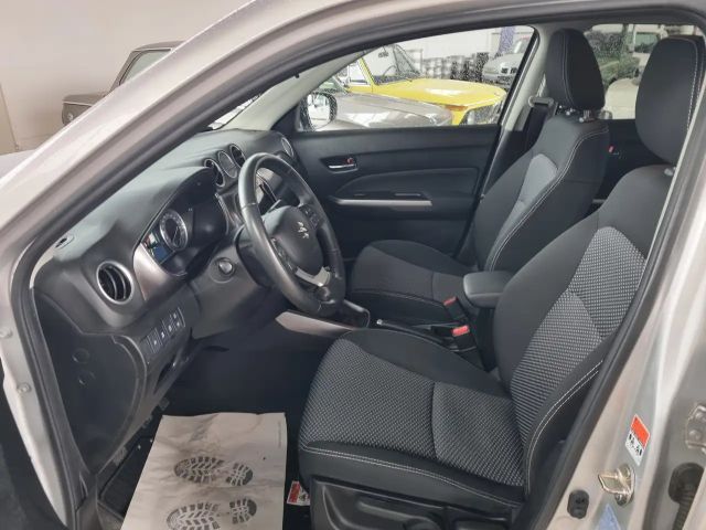 Suzuki Vitara GLX Hybrid Shine