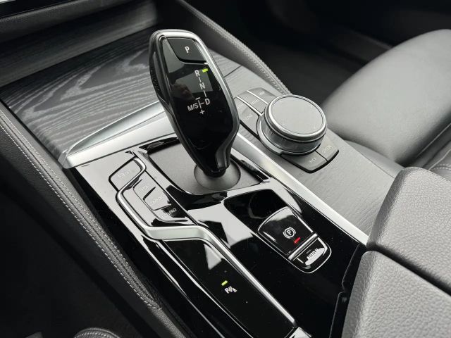 BMW 530 530d M-Sport xDrive