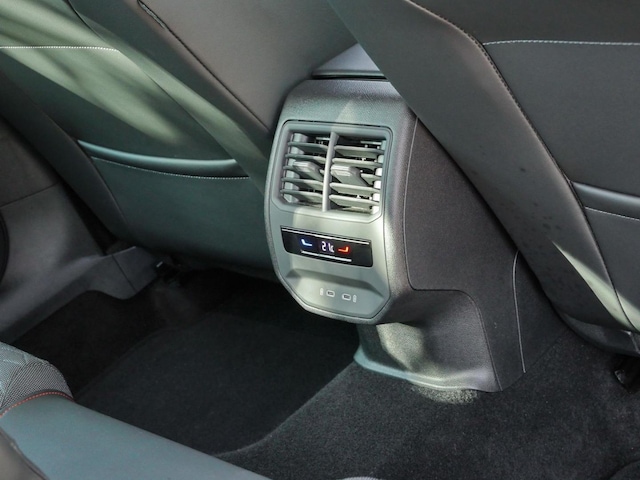 Seat Leon 2.0 TDI Connect FR-lijn Sportstourer