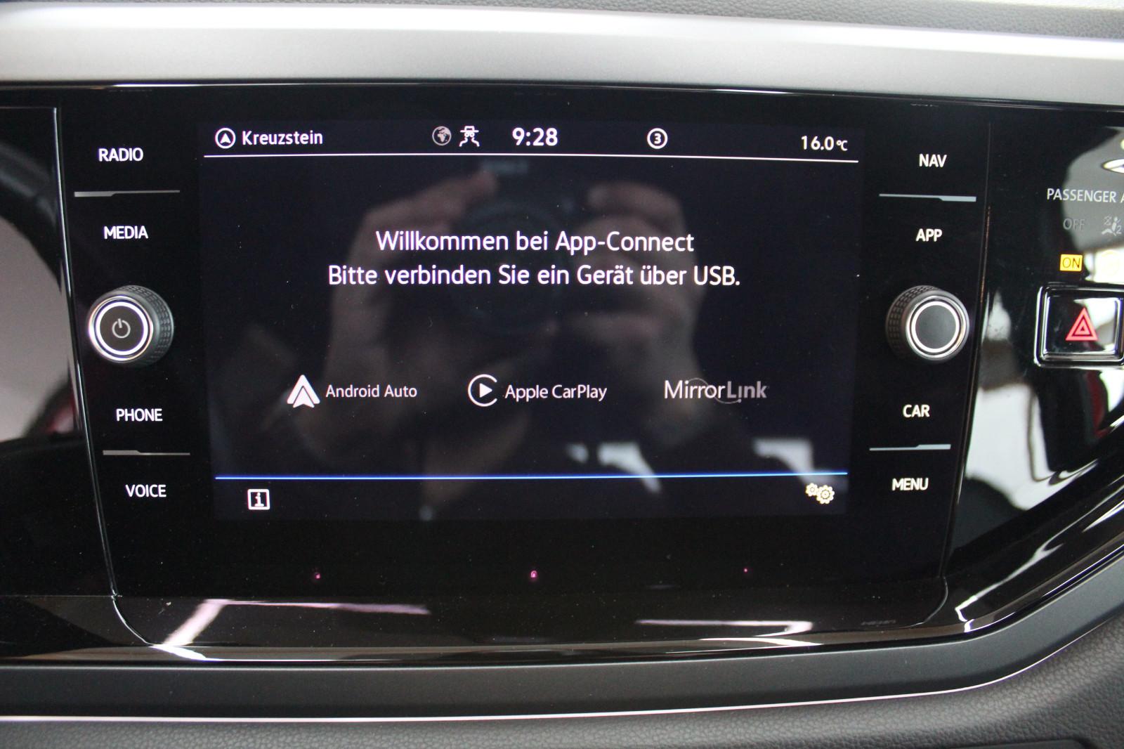 Volkswagen Polo 1.0 TSI DSG R-Line