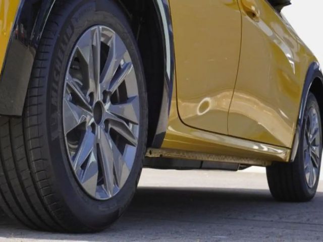 Peugeot E-208 Allure Pack