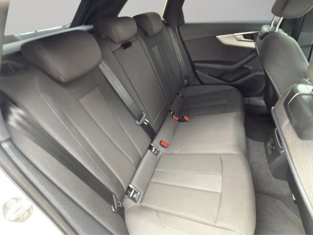 Audi A4 40 TDI S-Line S-Tronic