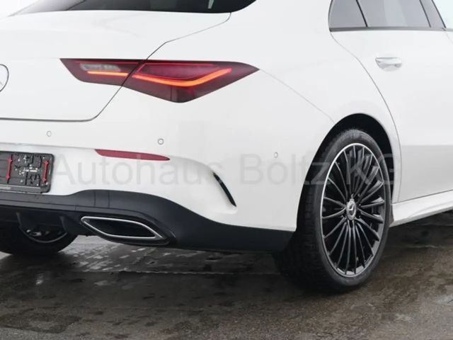 Mercedes-Benz CLA 200 AMG Line Coupé