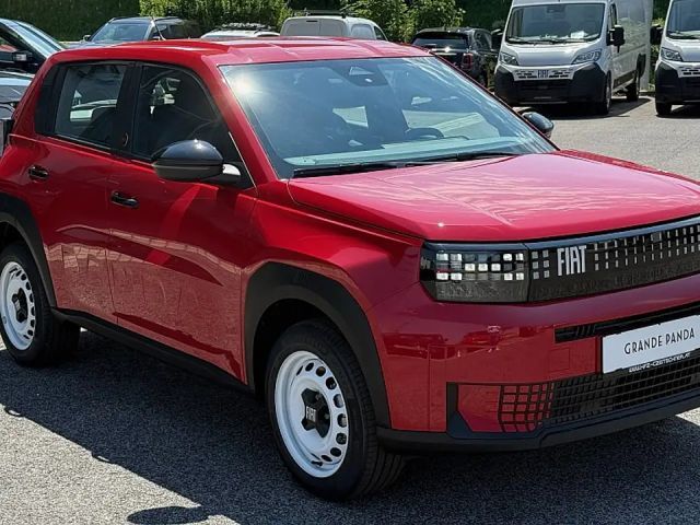 Fiat Grande Panda E RED