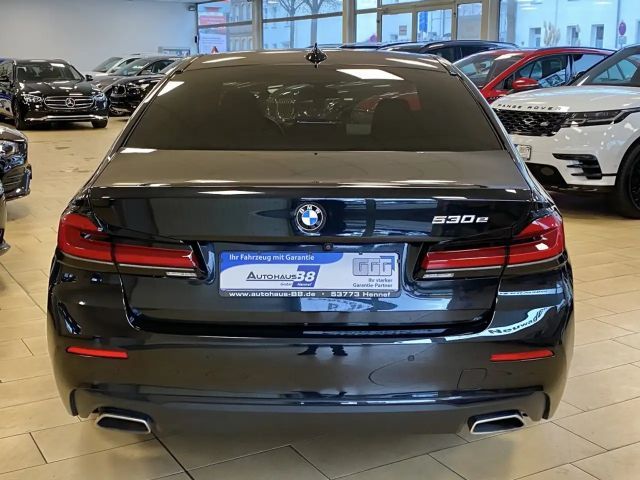 BMW 530 530e Sedan