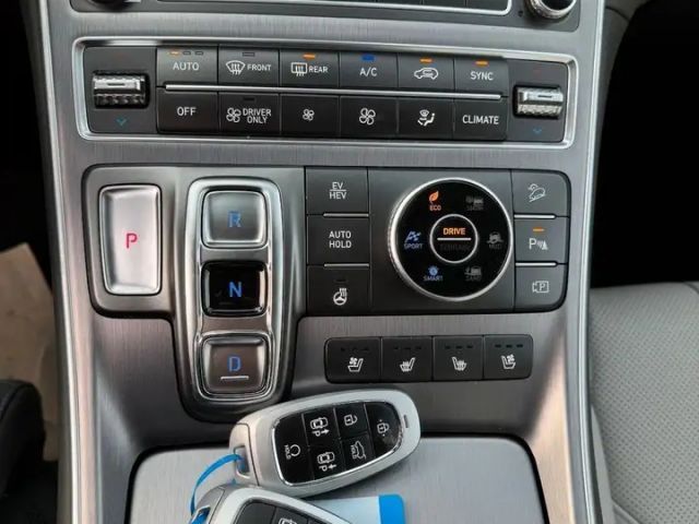 Hyundai Santa Fe SIGNATURE PHEV