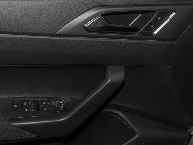 Volkswagen Taigo 1.0 TSI R-Line