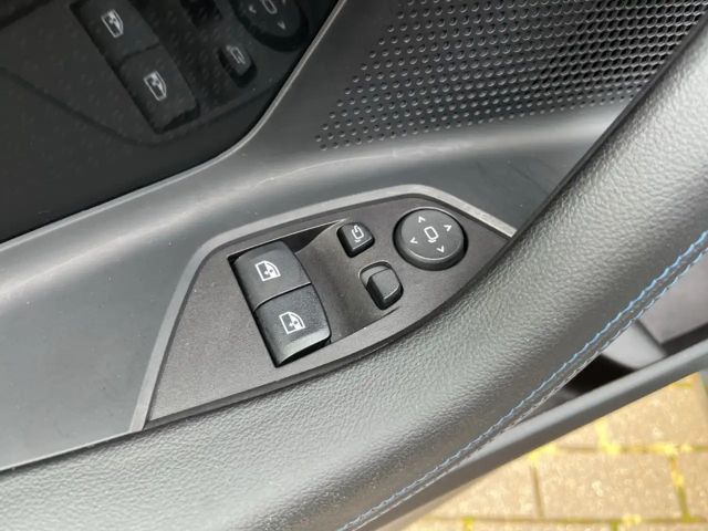 BMW 218 218i Coupé M-Sport