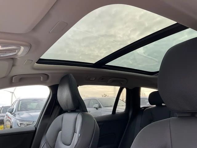 Volvo V60 AWD Bright Hybrid Plus T6