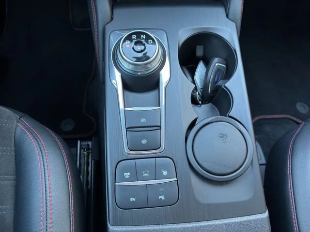 Ford Kuga Plug in Hybrid ST Line X