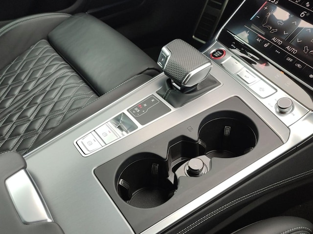 Audi S6 Avant Quattro