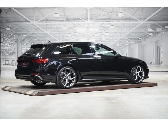 Audi RS4 Avant