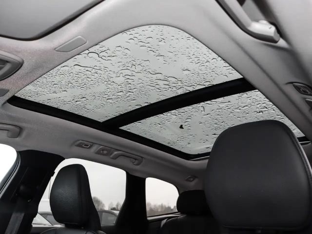 Volvo XC60 Dark Plus