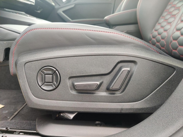 Audi RS3 Quattro S-Tronic Sedan