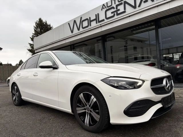 Mercedes-Benz C 220 4MATIC C 220 d Sedan