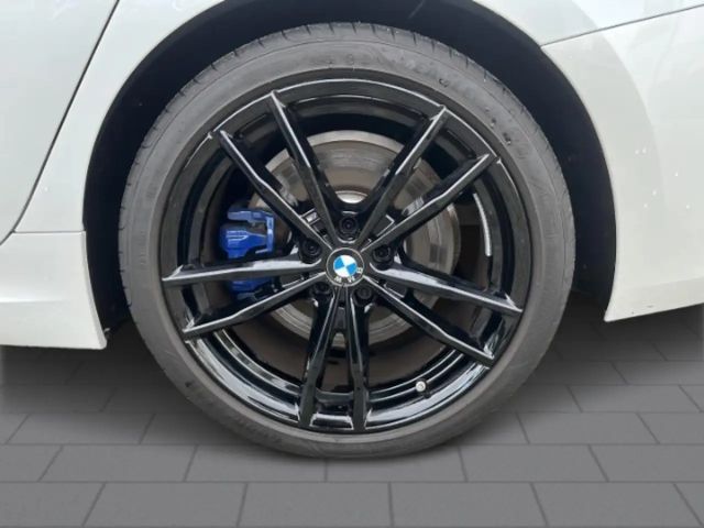 BMW 330 330i M-Sport Sedan xDrive