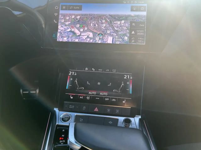 Audi Q8 e-tron 50 Quattro S-Line