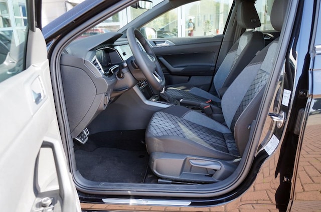 Volkswagen Taigo 1.5 TSI DSG R-Line