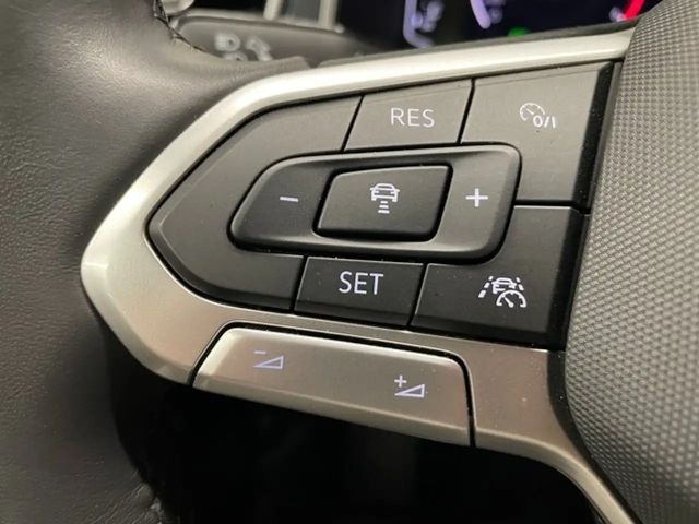 Volkswagen T-Roc 2.0 TDI Sound Style