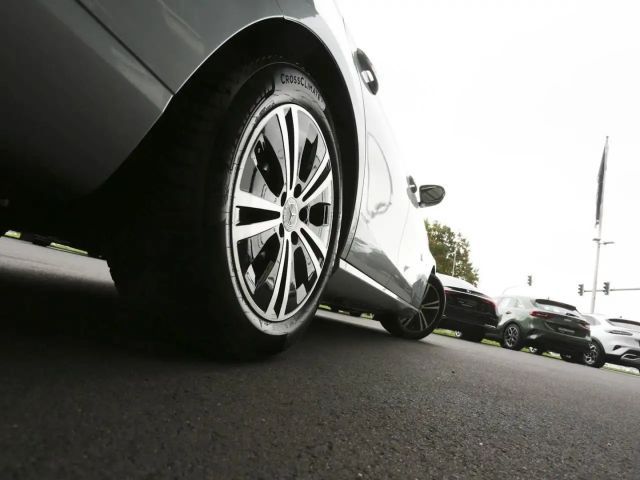 Mercedes-Benz E 200 AVANTGARDE E 200 d Estate