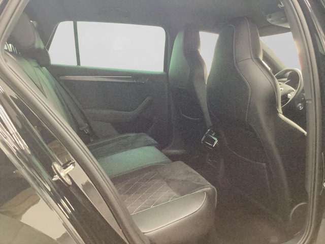 Skoda Superb 2.0 TSI Combi Sportline