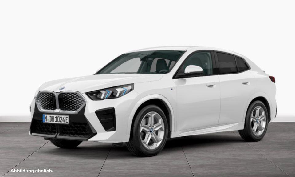 BMW iX2 xDrive30