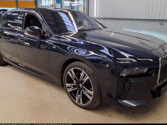 BMW 740 740d M-Sport Sedan xDrive