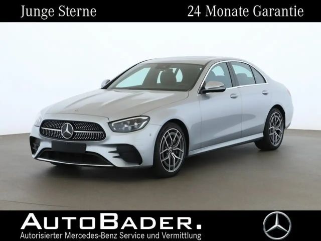 Mercedes-Benz E 300 AMG Line E 300 e Sedan