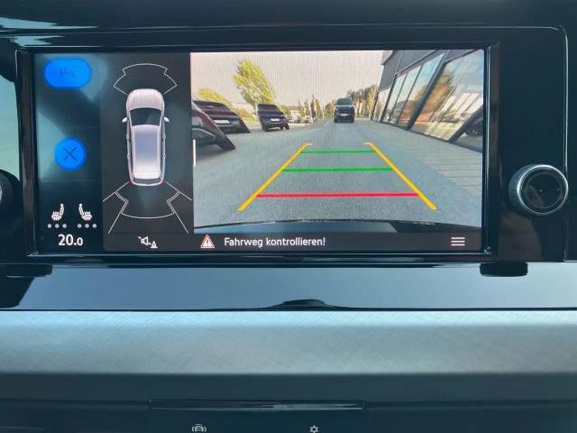 Volkswagen Golf DSG Life Variant