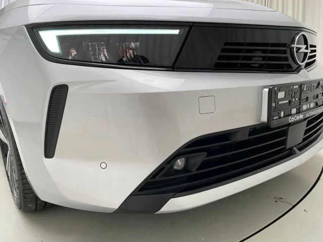 Opel Astra Business Elegance Sports Tourer