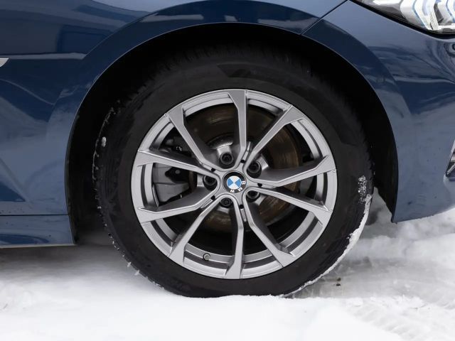 BMW 330 330e Touring xDrive