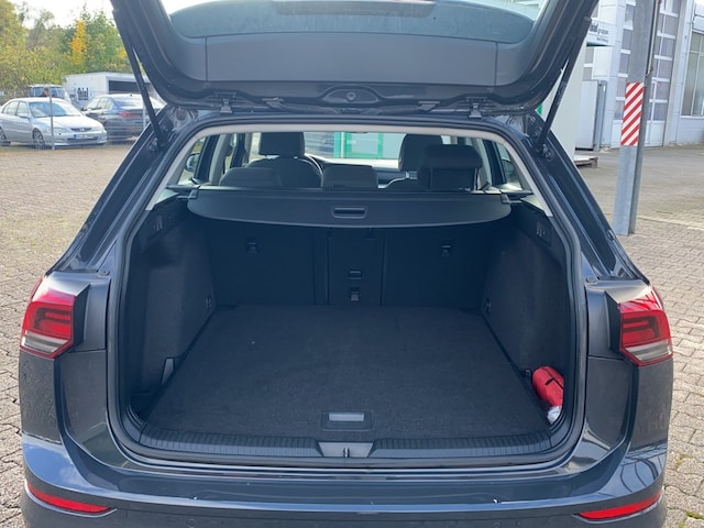 Volkswagen Golf 1.0 TSI Golf VIII Life Variant