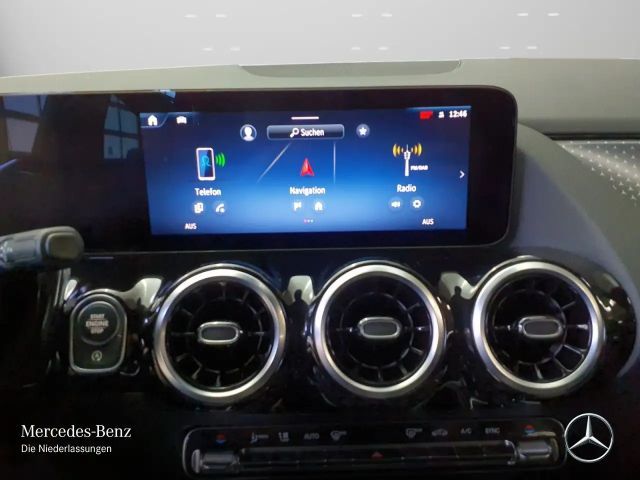 Mercedes-Benz B 200 Progressive Sedan