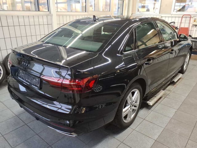 Audi A4 40 TFSI S-Line S-Tronic Sedan
