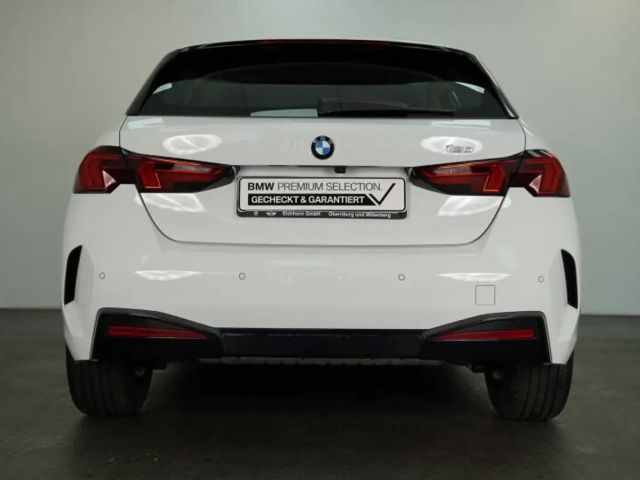 BMW 120 120i 5-deurs Sedan