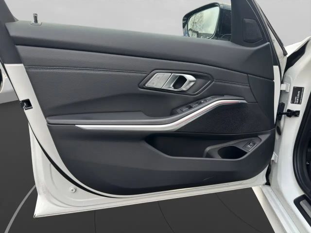 BMW 320 320d Sport Line Touring xDrive