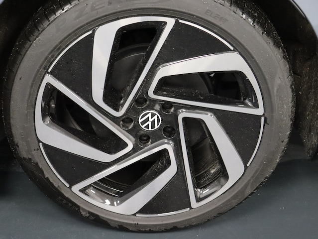 Volkswagen ID.7 IQ.Drive Tourer