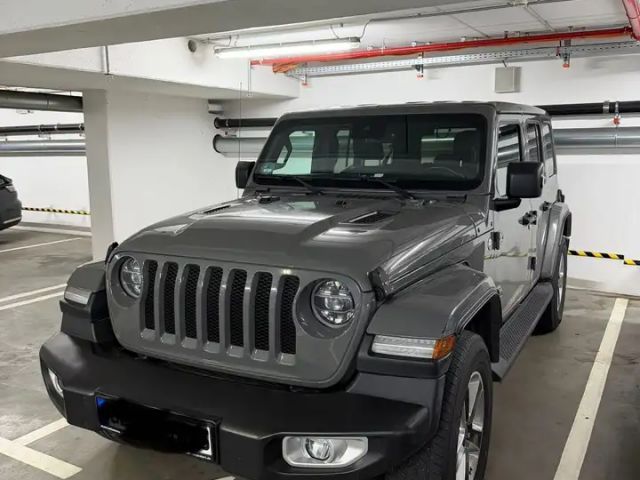 Jeep Wrangler Sahara