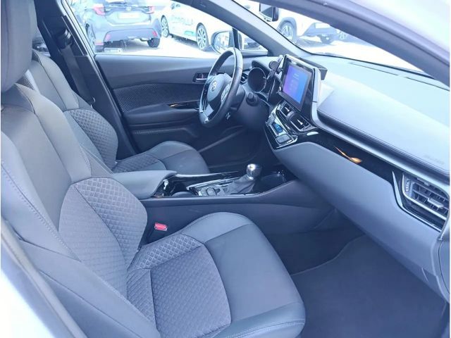 Toyota C-HR Hybride Team D