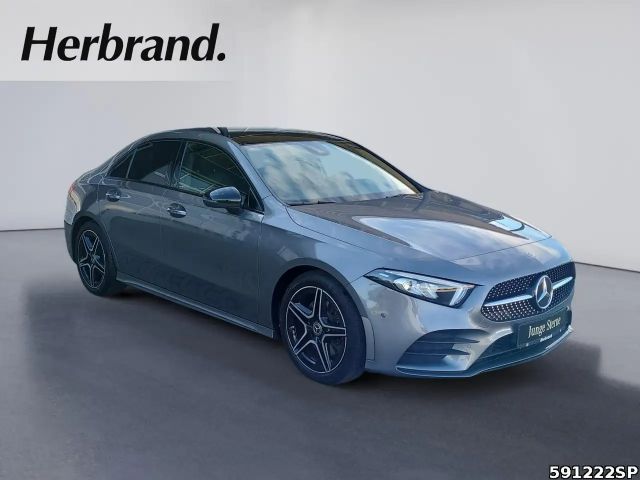 Mercedes-Benz A 220 A 220 d AMG Line
