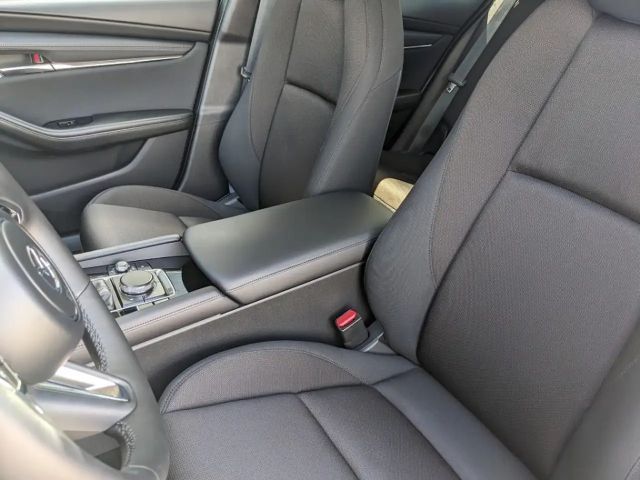 Mazda 3 2.5L Exclusive-line