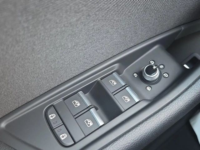 Audi A4 30 TDI Sedan