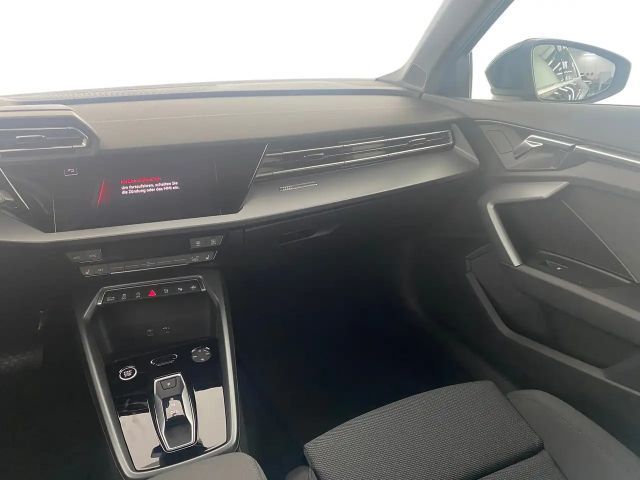 Audi A3 30 TFSI Sedan