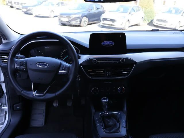 Ford Focus Cool & Connect Wagon