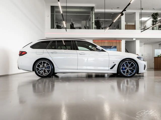 BMW 530 530d M-Sport Touring