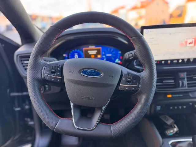 Ford Focus ST Line Wagon